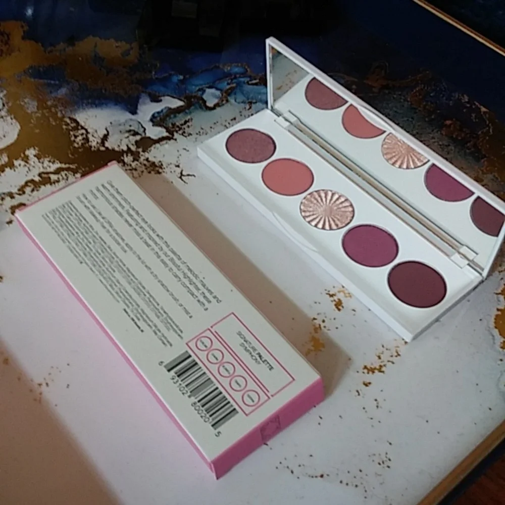 New OFRA Signature Symphony Eyeshadow Palette Women's Makeup Cosmetics
